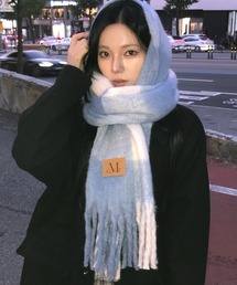 LV ロゴ入り 青色マフラー フリンジ付き LV ロゴ入り 青色マフラー フリンジ付き LOUIS VUITTON