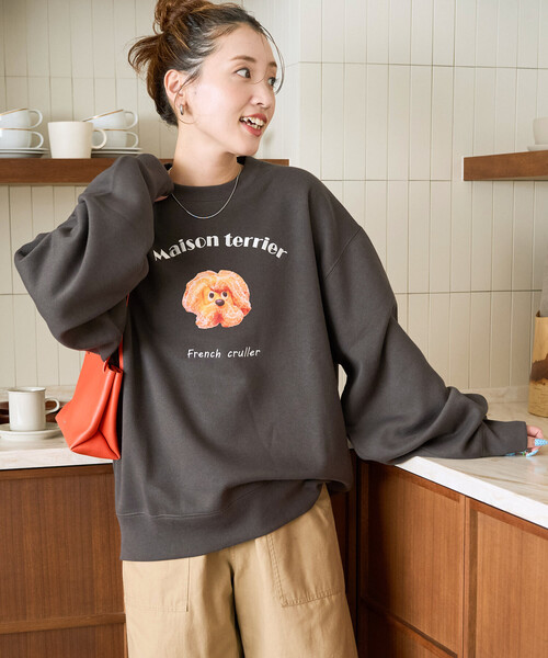 FREAK'S STORE（フリークスストア）の「限定展開　Maison terrier / メゾン・テリア 刺繍 × プリント スウェット（スウェット・レディース・ナチュラル/ブラック/ライトグレー・ﾌﾘ-）」の15枚目の写真