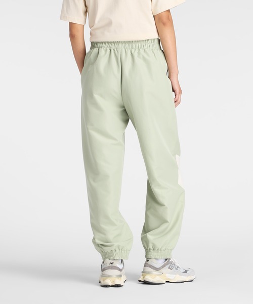 NEW BALANCE（ニューバランス）の「グラフィック ウーブンパンツ（スウェットパンツ・レディース・ライトグリーン/ブラック・SMALL/MEDIUM/LARGE/X-LARGE）」の9枚目の写真