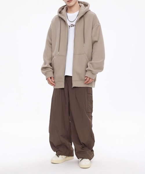 aimoha（アイモハ）の「ドロップショルダーフルジップパーカー/Drop shoulder full zip hoodie（パーカー・メンズ・ブラック/グリーン/ブラウン/ライトグレー/ベージュ・X-LARGE/MEDIUM/LARGE）」の4枚目の写真