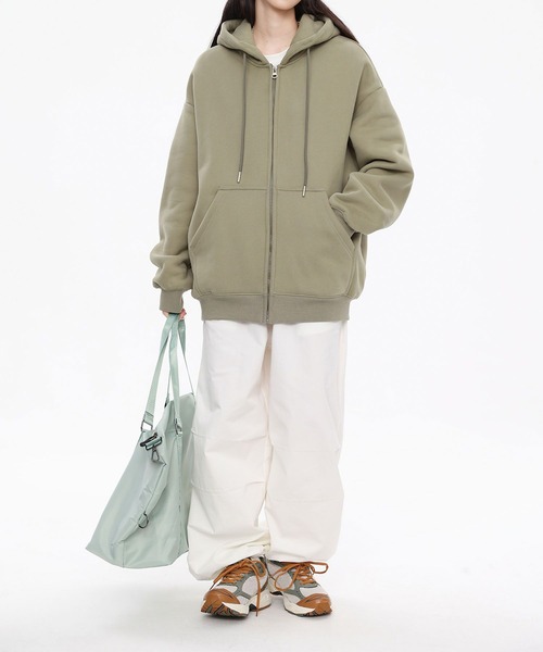 aimoha（アイモハ）の「ドロップショルダーフルジップパーカー/Drop shoulder full zip hoodie（パーカー・メンズ・ブラック/グリーン/ブラウン/ライトグレー/ベージュ・X-LARGE/MEDIUM/LARGE）」の14枚目の写真