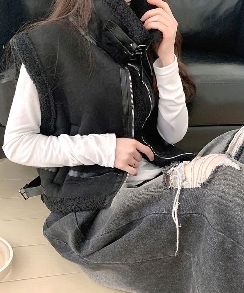 REMUR（レミュール）の「ムートンボアベスト（ベスト・レディース・ベージュ/アイボリー/ブラック・FREE）」の21枚目の写真