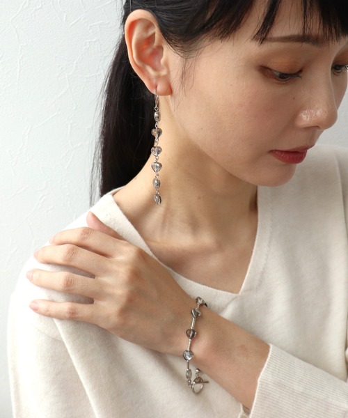 Three Four Time（ｽﾘｰﾌｫｰﾀｲﾑ）の「ハートビーズブレスレット（ブレスレット・レディース・グレー/マルチ/レッド・FREE）」の5枚目の写真