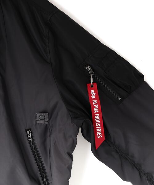 Alpha Industries(アルファインダストリーズ)の「Alpha Industries/アルファインダストリーズ/GRADIENT WASHED FLIGHT JACKET/グラディエント ウォッシュド フライトジャケット(ブルゾン・メンズ・ブラック・L/M/S/XL)」の2枚目の写真