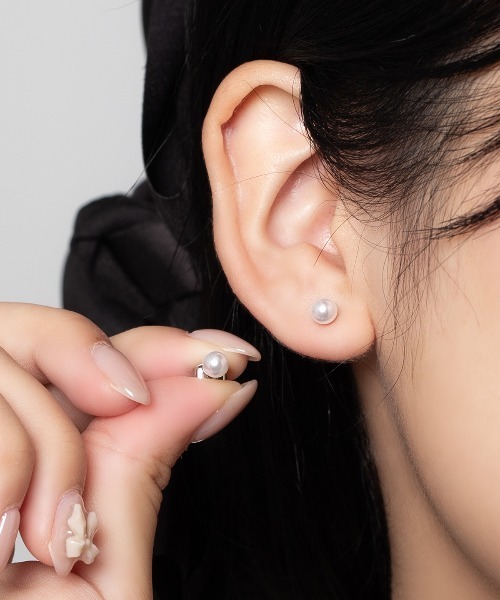 kirakiraShop（キラキラショップ）の「一粒 フェイク パール ピアス（ピアス（両耳用）・レディース・ゴールド/シルバー・FREE）」の3枚目の写真
