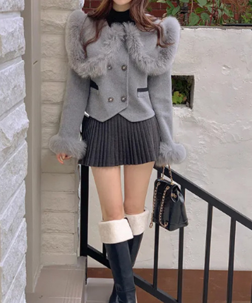 VIVID LADY（ビビッドレディー）の「インナーパンツ付き プリーツミニスカート（スカート・レディース・グレー/チャコールグレー/ブラック・SMALL/MEDIUM）」の6枚目の写真