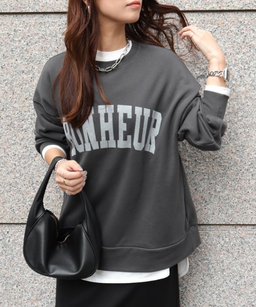 Pierrot(ピエロ)の「オーバーサイズロゴスウェット(スウェット・レディース・ネイビー/オートミール/チャコール・L/M/S/LL)」の2枚目の写真