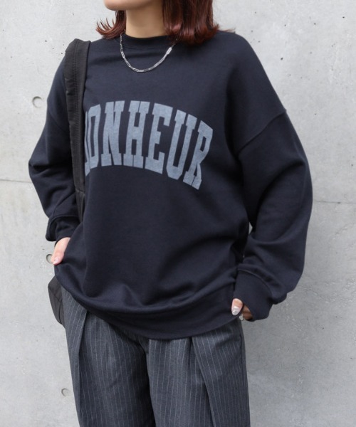 Pierrot(ピエロ)の「オーバーサイズロゴスウェット(スウェット・レディース・ネイビー/オートミール/チャコール・L/M/S/LL)」の8枚目の写真