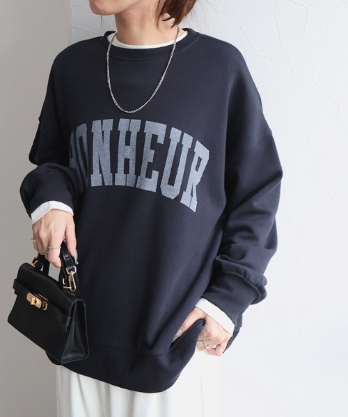 Pierrot(ピエロ)の「オーバーサイズロゴスウェット(スウェット・レディース・ネイビー/オートミール/チャコール・L/M/S/LL)」の4枚目の写真
