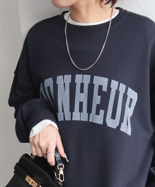 Pierrot(ピエロ)の「オーバーサイズロゴスウェット(スウェット・レディース・ネイビー/オートミール/チャコール・L/M/S/LL)」の6枚目の写真