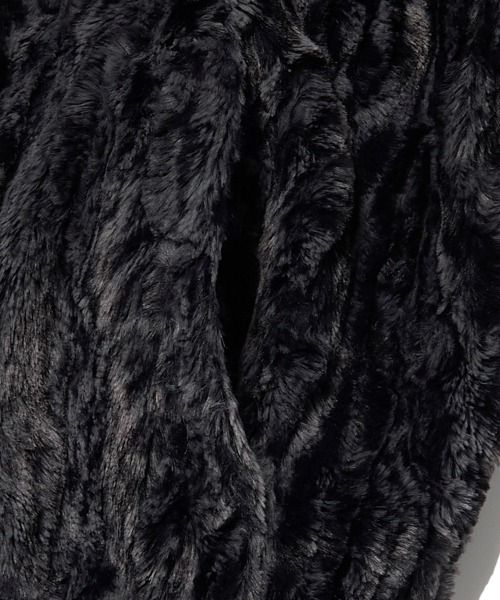 WKNDRS(ウィーキャンドース)の「FAUX FUR ZIPUP HOODIE (BLACK)(ムートンコート・レディース・その他・LARGE/X-LARGE/MEDIUM)」の4枚目の写真
