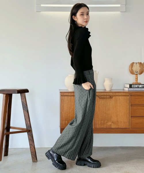 Jewelobe（ジュエローブ）の「ストライプ×フロッキーハートワイドパンツ（スラックス・レディース・ベージュ/グレー・M/S）」の18枚目の写真