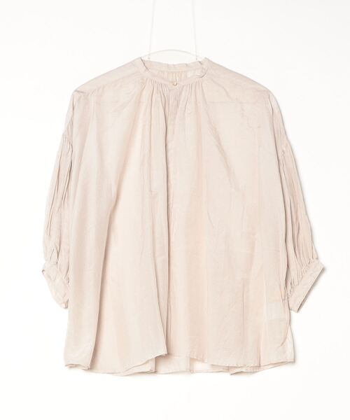 puff-sleeve blouse