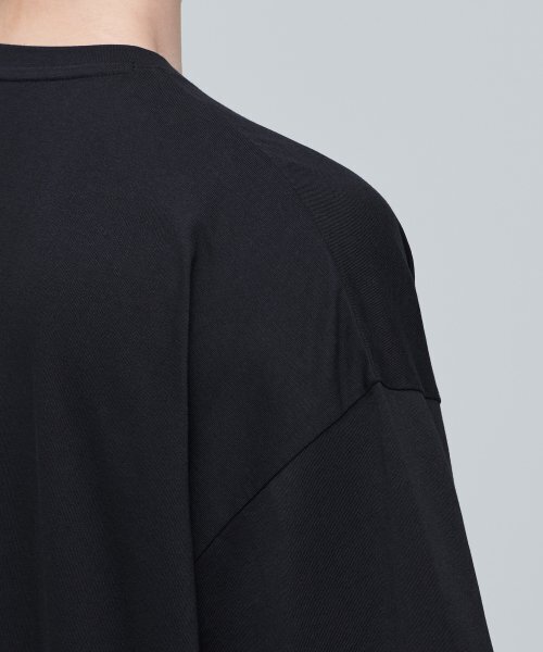 MUSINSA STANDARD（ムシンサスタンダード）の「エクストラオーバーサイズクルーネックTシャツ[ブラック]（Tシャツ/カットソー・メンズ・その他・SMALL/MEDIUM/LARGE/X-LARGE/XX-LARGE/XXX-LARGE）」の6枚目の写真