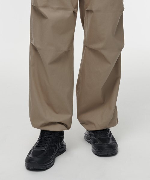 MUSINSA STANDARD（ムシンサスタンダード）の「コットンパラシュートパンツ [ベージュ]（その他パンツ・メンズ・その他・29/30/31/33/26/27/28/40/38/42/36/34/32）」の10枚目の写真