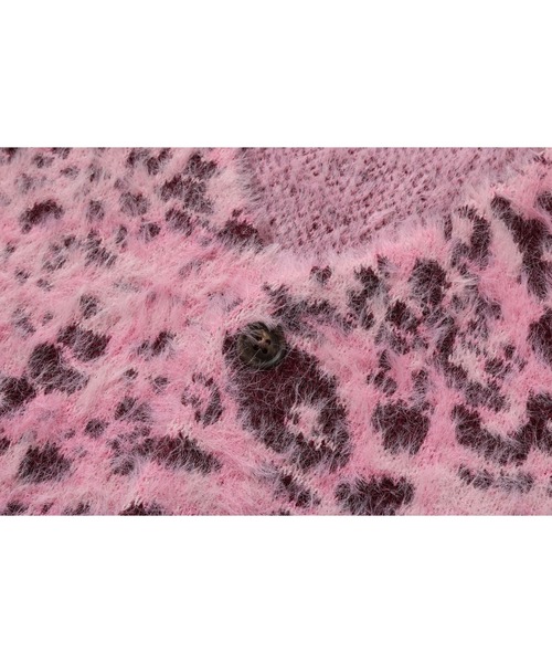 A BATHING APE(アベイシングエイプ)の「WILD LEOPARD PATTERN SHAGGY KNIT CARDIGAN(ニット/セーター・レディース・ピンク/ベージュ・FREE)」の5枚目の写真