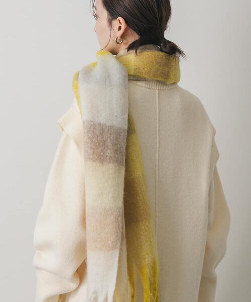 SENSE OF PLACE by URBAN RESEARCH(センスオブプレイスバイアーバンリサーチ)の「ボリュームチェックストール(マフラー・レディース・イエロー/オレンジ/グレー/ブルー・ONE)」の5枚目の写真