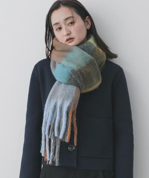 SENSE OF PLACE by URBAN RESEARCH（センスオブプレイスバイアーバンリサーチ）の「ボリュームチェックストール（マフラー・レディース・グレー/オレンジ/イエロー/ブルー・ONE）」の19枚目の写真