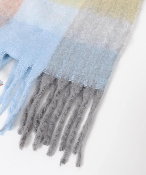 SENSE OF PLACE by URBAN RESEARCH（センスオブプレイスバイアーバンリサーチ）の「ボリュームチェックストール（マフラー・レディース・グレー/オレンジ/イエロー/ブルー・ONE）」の13枚目の写真