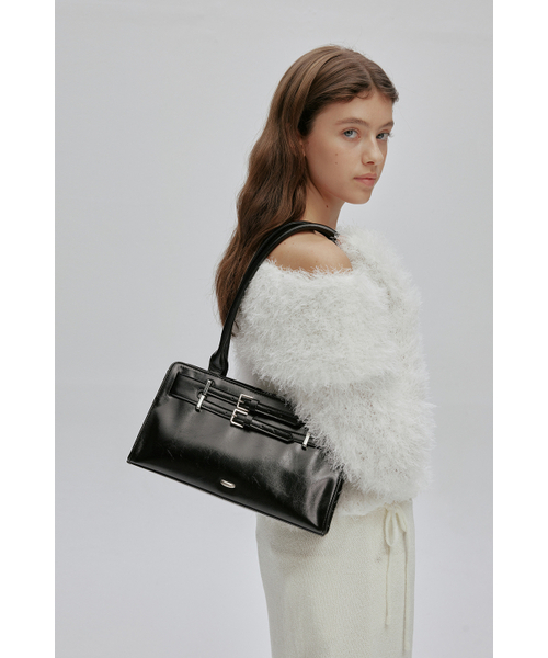 AFTERHOURS(アフターアワーズ)の「DOUBLE BELTED SHOULDER BAG (BLACK)(ショルダーバッグ・レディース・その他・FREE)」の4枚目の写真