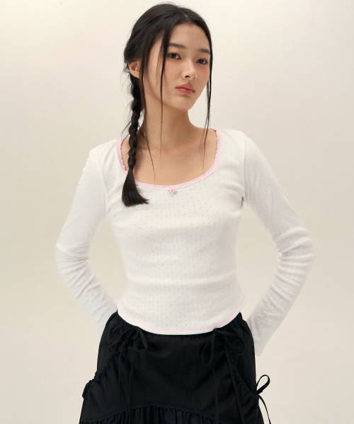 LIE MEQUE(リメーク)の「ローズロングスリーブホワイト(Tシャツ/カットソー・レディース・ブルー・FREE)」の1枚目の写真