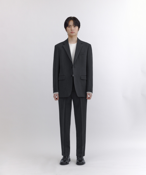 NONBLANK(ノンブランク)の「セミオーバーサイズフィットブレザー_CHARCOAL GREY(テーラードジャケット・メンズ・その他・MEDIUM/LARGE/X-LARGE/XX-LARGE)」の6枚目の写真