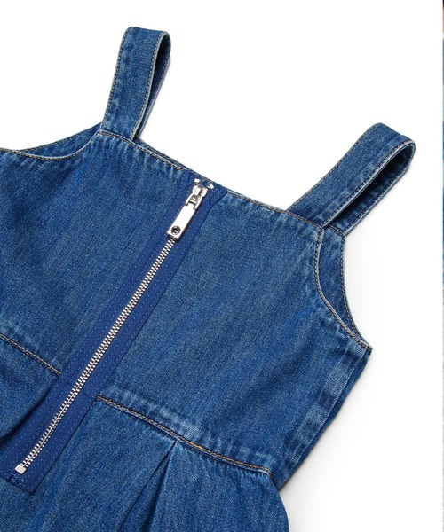 MAX&Co.(マックス アンド コー)の「Max&Co.(マックスアンドコー)Kids & Junior デニムノースリーブワンピース(ワンピース・キッズ・インディゴブルー・14Y/16Y/4Y/6Y/8Y/10Y/12Y)」の4枚目の写真