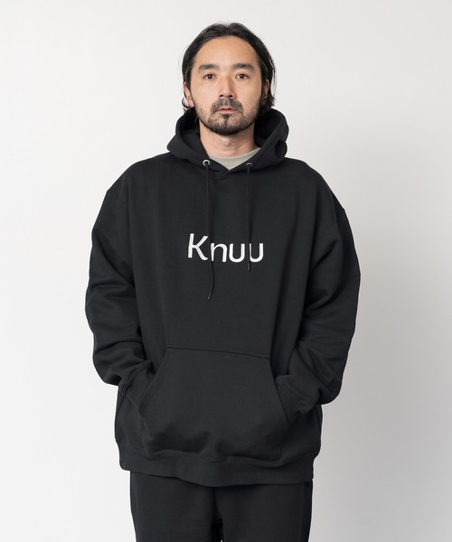 Knuu(ヌウ)の「Big Logo Heavy Hooded Sweatshirt(パーカー・メンズ・ブラック/マルーン/ネイビー/杢グレー/ホワイト・X-LARGE/LARGE/MEDIUM/SMALL)」の3枚目の写真