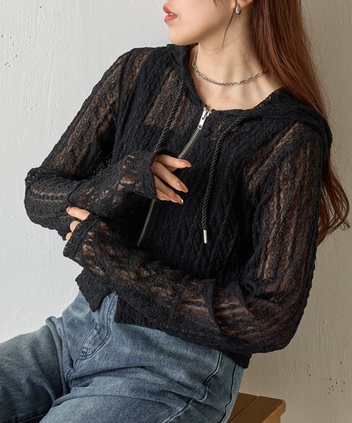 COLONY 2139(コロニートゥーワンスリーナイン)の「レース切替フードシャツ(シャツ/ブラウス・レディース・ブラック/アイボリー・FREE)」の16枚目の写真