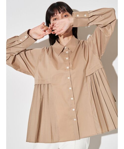 ELENDEEK（エレンディーク）の「プリーツレイヤードシャツ（シャツ/ブラウス・レディース・オフホワイト/ライトブルー/ベージュ・FREE）」の20枚目の写真