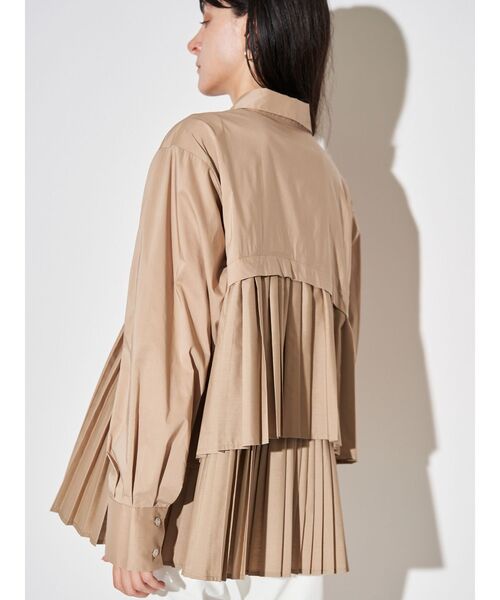 ELENDEEK（エレンディーク）の「プリーツレイヤードシャツ（シャツ/ブラウス・レディース・オフホワイト/ライトブルー/ベージュ・FREE）」の22枚目の写真