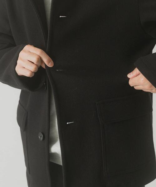 ITEMS URBANRESEARCH（アイテムズ アーバンリサーチ）の「360°stretch ショートコート（ブルゾン・メンズ・ブラック/ダークブラウン・MEDIUM/LARGE）」の4枚目の写真