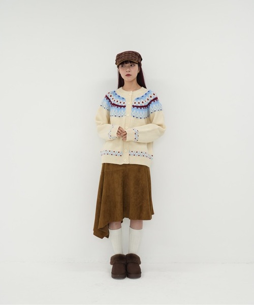 Uenui(ウニュイ)の「【 cunii 】ノルディック 配色 カーディガン ニット 冬 ガーリー 韓国 レディース 体型カバー(カーディガン/ボレロ・レディース・ブラウン/アイボリー・FREE)」の5枚目の写真