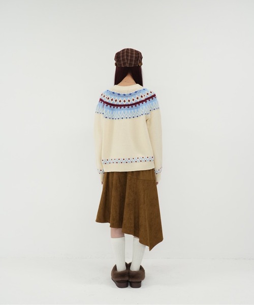 Uenui(ウニュイ)の「【 cunii 】ノルディック 配色 カーディガン ニット 冬 ガーリー 韓国 レディース 体型カバー(カーディガン/ボレロ・レディース・ブラウン/アイボリー・FREE)」の12枚目の写真