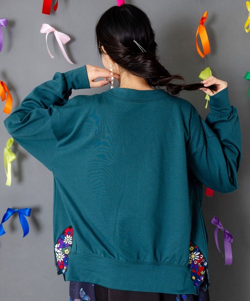 ScoLar（スカラー）の「153784：裾蝶刺繍2wayミニ裏毛カーディガン（カーディガン/ボレロ・レディース・グリーン/ブラック/杢グレー・M）」の12枚目の写真