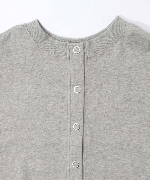 ScoLar（スカラー）の「153784：裾蝶刺繍2wayミニ裏毛カーディガン（カーディガン/ボレロ・レディース・グリーン/ブラック/杢グレー・M）」の5枚目の写真