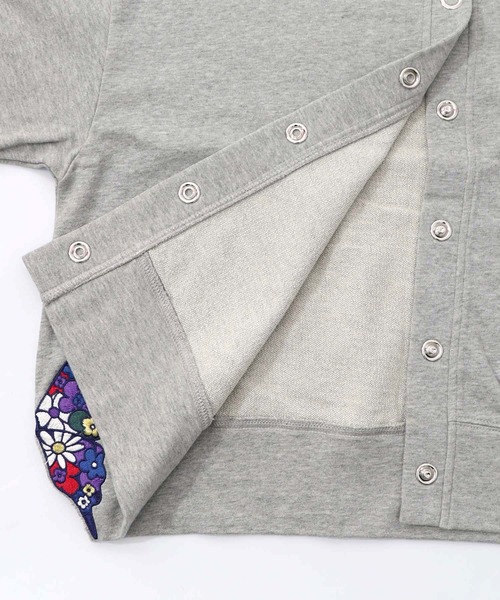 ScoLar（スカラー）の「153784：裾蝶刺繍2wayミニ裏毛カーディガン（カーディガン/ボレロ・レディース・グリーン/ブラック/杢グレー・M）」の8枚目の写真