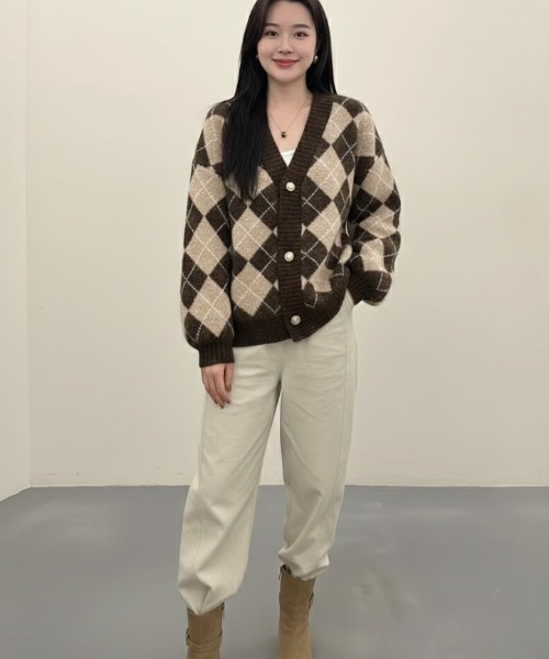 gossip！ロサンゼルス（ゴシップロサンゼルス）の「アーガイル柄 ルーズカーディガン（カーディガン/ボレロ・レディース・グレー/ブラウン・FREE）」の2枚目の写真