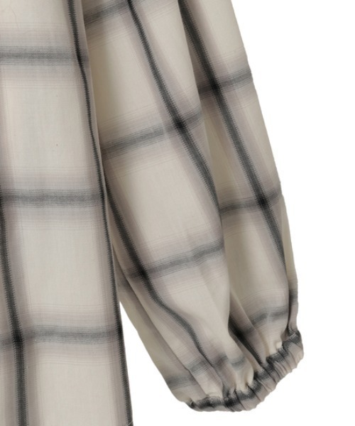 INGEBORG(インゲボルグ)の「【HAPPY ITEM】コットンチェックブラウス(シャツ/ブラウス・レディース・オフホワイト/ネイビー・FREE)」の5枚目の写真
