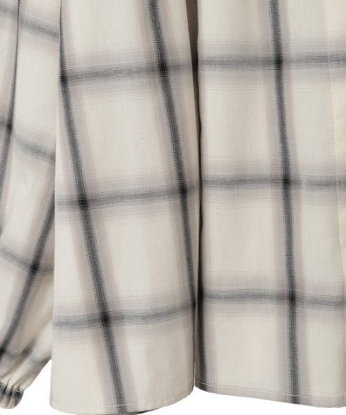 INGEBORG(インゲボルグ)の「【HAPPY ITEM】コットンチェックブラウス(シャツ/ブラウス・レディース・オフホワイト/ネイビー・FREE)」の6枚目の写真