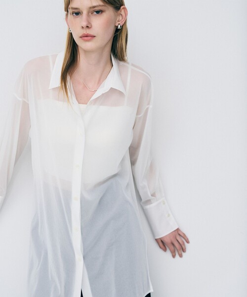 uncrave(アンクレイヴ)の「トリコットシフォン ロングシャツ(シャツ/ブラウス・レディース・ピンク系/ブラック系/ネイビー系/ホワイト系・F)」の2枚目の写真