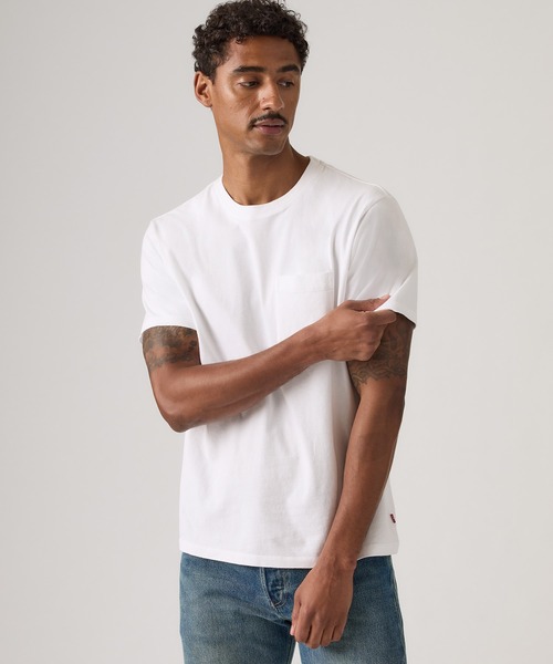 Levi's(リーバイス)の「Levi's/リーバイス エッセンシャルポケットTシャツ(Tシャツ/カットソー・メンズ・ホワイト・S/M/L/XL)」の1枚目の写真