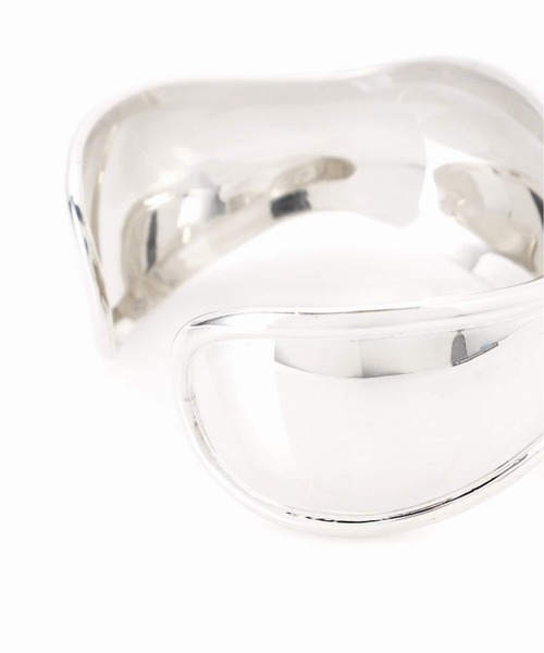 Spick & Span(スピックアンドスパン)の「《追加》BASENOTES/ ベースノート CURVE BANGLE N-H016(ブレスレット・レディース・シルバー・FREE)」の5枚目の写真