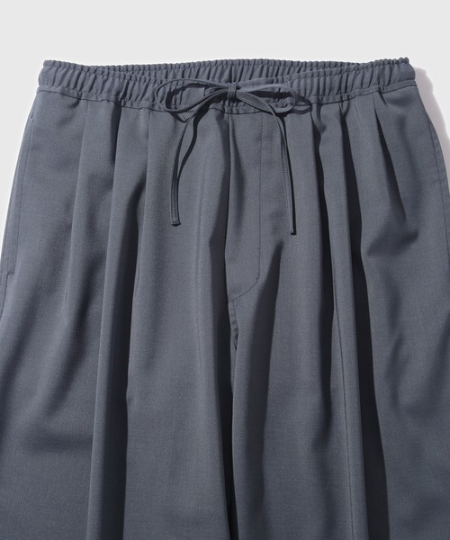 ADAM ET ROPE'(アダムエロペ)の「ドライツイルイージーパンツ(その他パンツ・メンズ・チャコールグレー/ブラック/カーキ・M/L)」の4枚目の写真