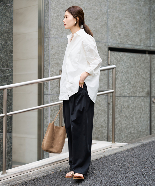 FRAMeWORK(フレームワーク)の「≪追加≫コットンレギュラーカラーシャツ(シャツ/ブラウス・レディース・スカイブルー/ブラウン/ホワイト/ライトイエロー・FREE)」の6枚目の写真