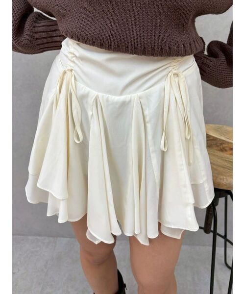 EVRIS(エヴリス)の「フリルリボンミニスカート(スカート・レディース・ブラック/ホワイト・FREE)」の14枚目の写真