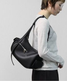 フェイクレザーサイドポケットショルダーバッグ FAUX LEATHER SIDE POCKET SHOULDER BAG