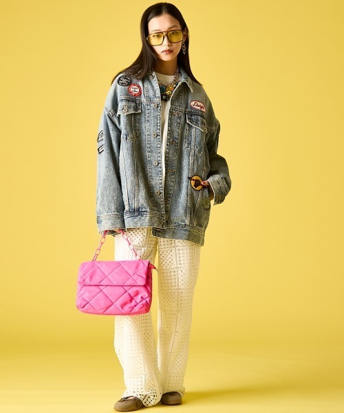 GEVS.（ジェイヴィス）の「綿100％ワッペン付ワイドシルエットデニムジャケット＜大きいサイズ有＞GEVS.（デニムジャケット・レディース・ブルー系・M-LL/3L～4L/5L～6L）」の18枚目の写真