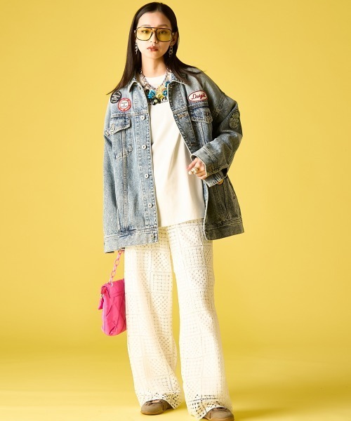 GEVS.（ジェイヴィス）の「綿100％ワッペン付ワイドシルエットデニムジャケット＜大きいサイズ有＞GEVS.（デニムジャケット・レディース・ブルー系・M-LL/3L～4L/5L～6L）」の20枚目の写真