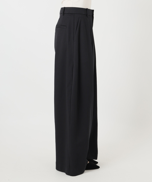 VERMEIL par iena（ヴェルメイユパーイエナ）の「《手洗い可》Curved Tuck パンツ（その他パンツ・レディース・アイボリー/ブラック・38/36）」の13枚目の写真